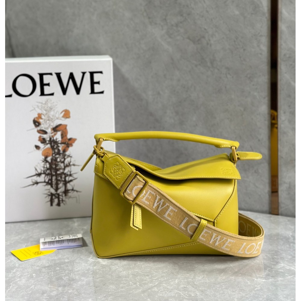 Loewe Puzzle Edge Small Bag In Yellow Satin Calfskin IAMBS241809 Outlet Sales